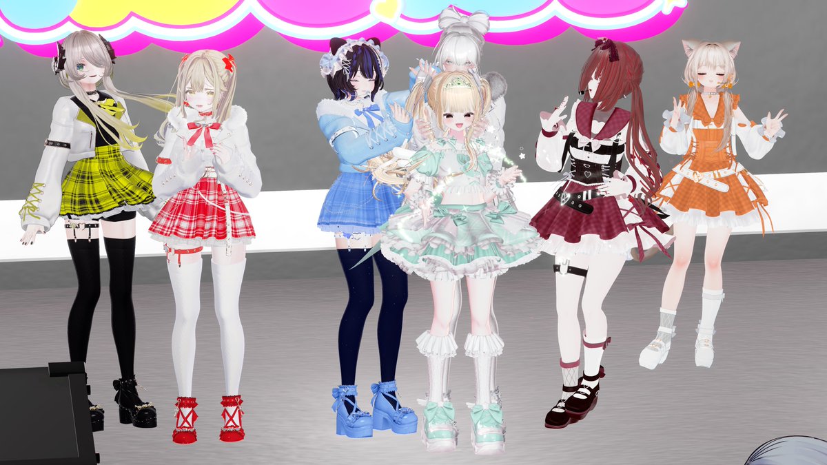 トリはういちゃんのワールドイズマイン！
今回初めてのソロ歌唱だったそうなのですが
コール＆レスポンスもあって大盛り上がりでした！
歌唱後にはメンバーが駆け寄ってなでなでヨシヨシしてて口角がHMDを破壊しそうでした😆