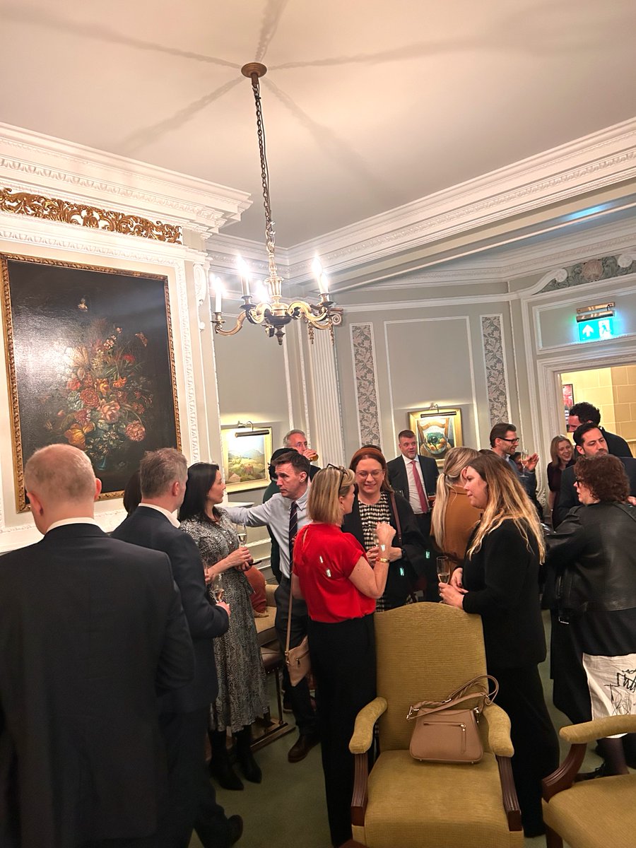 Introhive tweet media