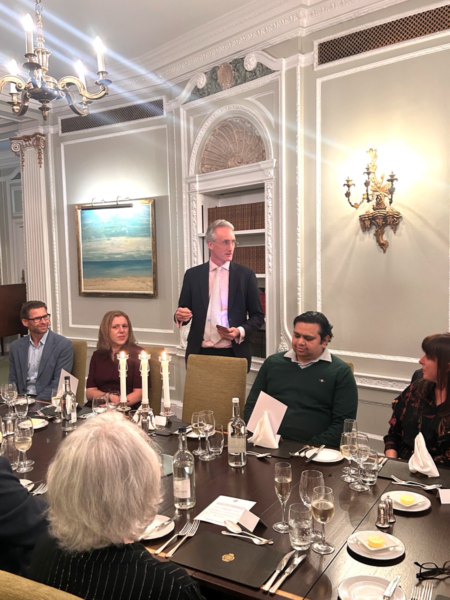 Introhive tweet media