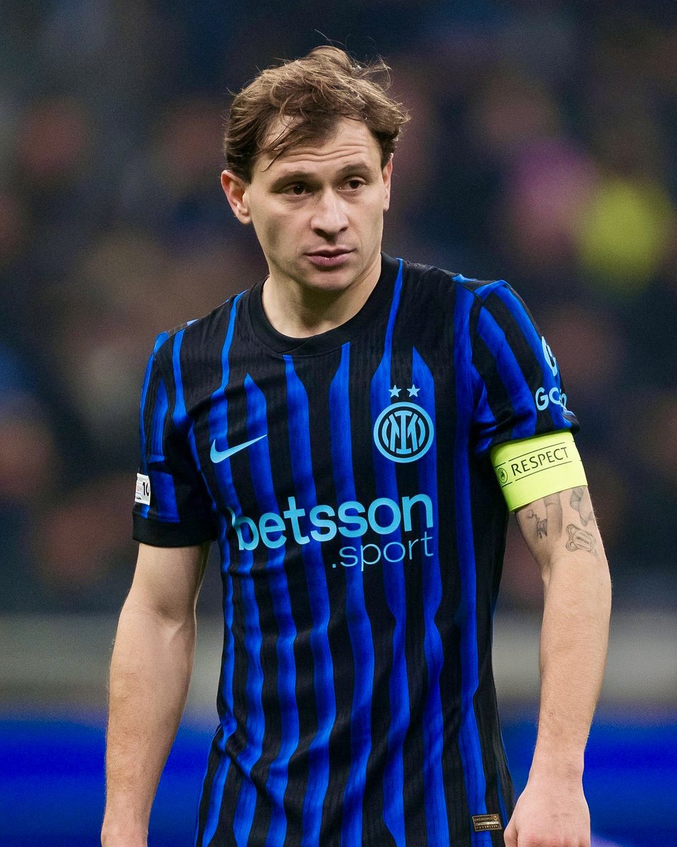 _TheInterZone's tweet photo. 🚨 Nicolò Barella is no longer seen as an “untouchable” player. 🇮🇹

The club could be open to big offers for the midfielder this summer. 

🔗 @Gazzetta_it 

#inter #forzainter #barella https://t.co/DFnQ1Kl1et