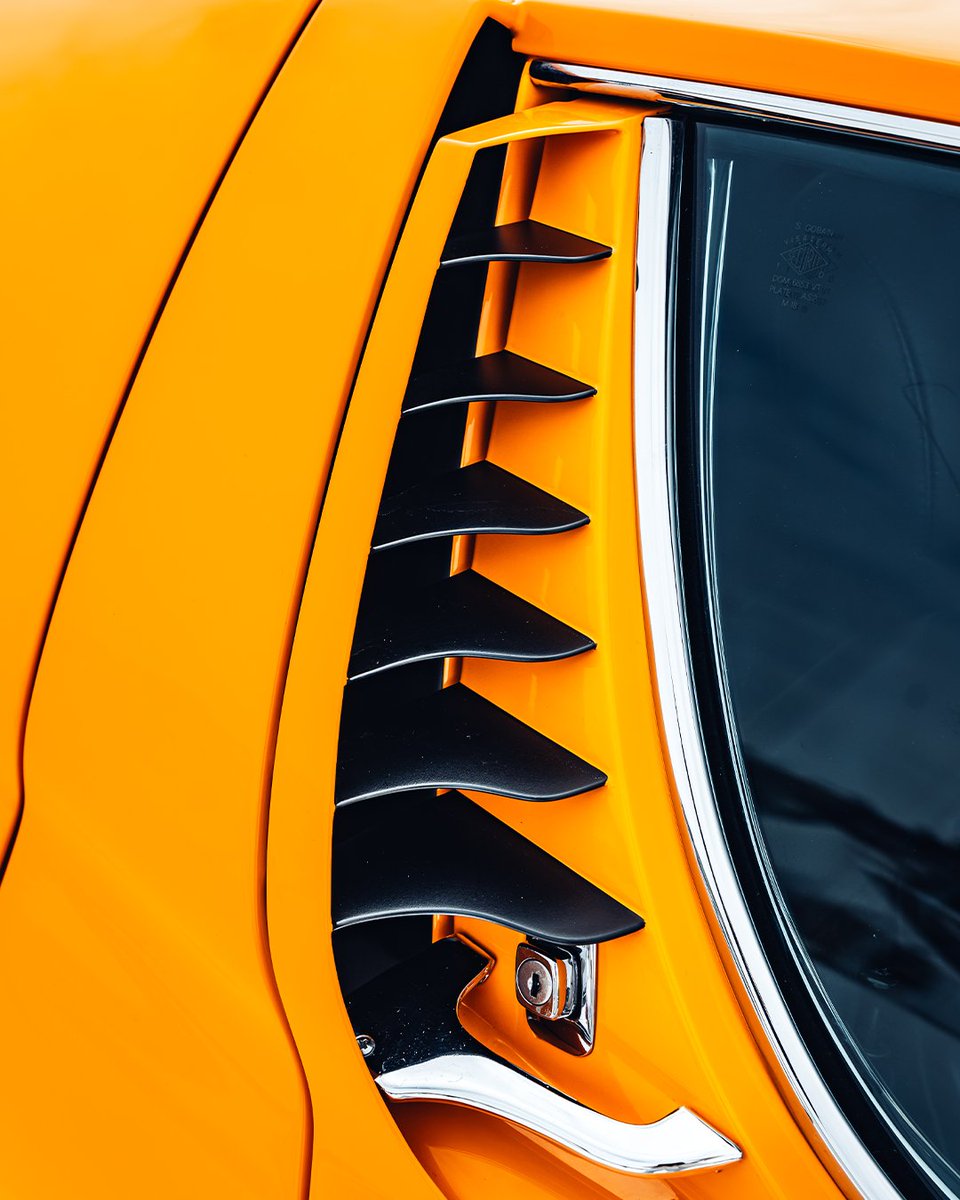 Lamborghini tweet media