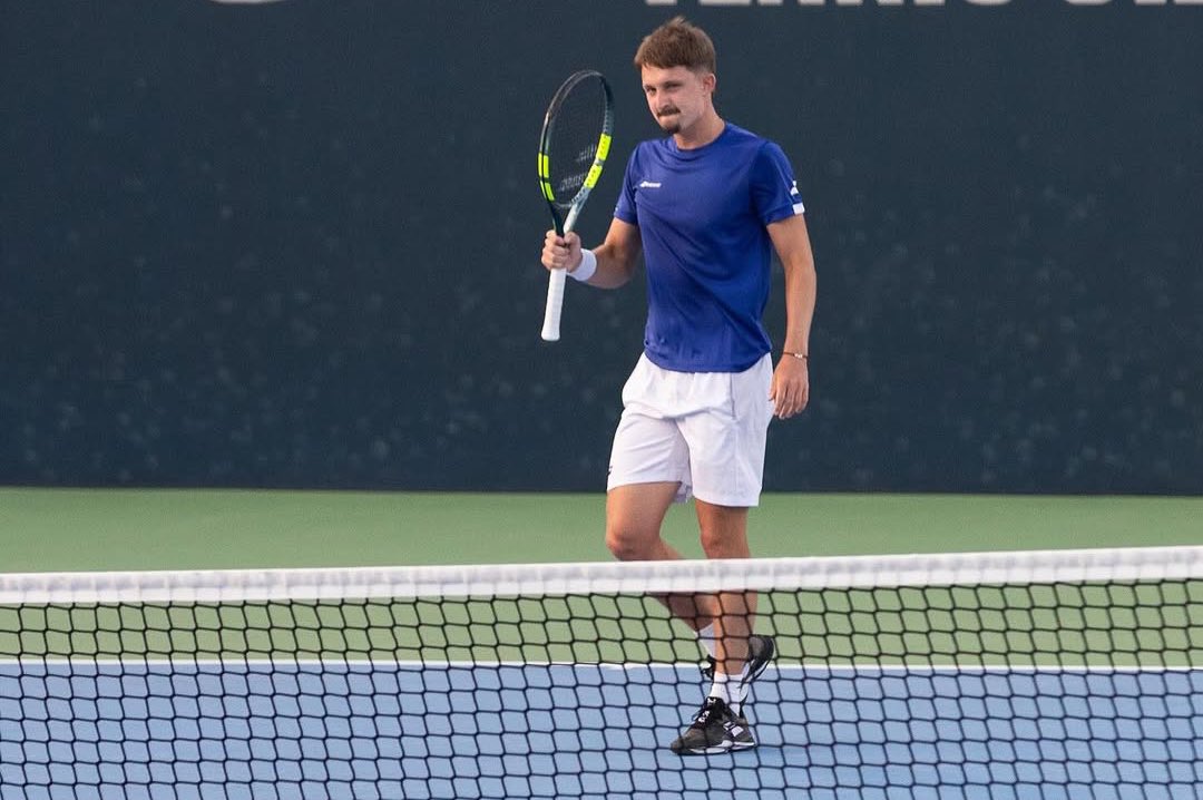 AvantageTennis_'s tweet photo. Ugo Blanchet (n°168) écarte le qualifié Budaysar Gadamauri (n°420) et attend le vainqueur du duel Hugo Gaston contre Mikhail Kukushkin en quarts du Challenger de Saint Brieuc. 🇫🇷

Le Français va disputer son 2e quarts de finale sur le circuit secondaire en 2026. 📊 https://t.co/m8fxh3qCYC
