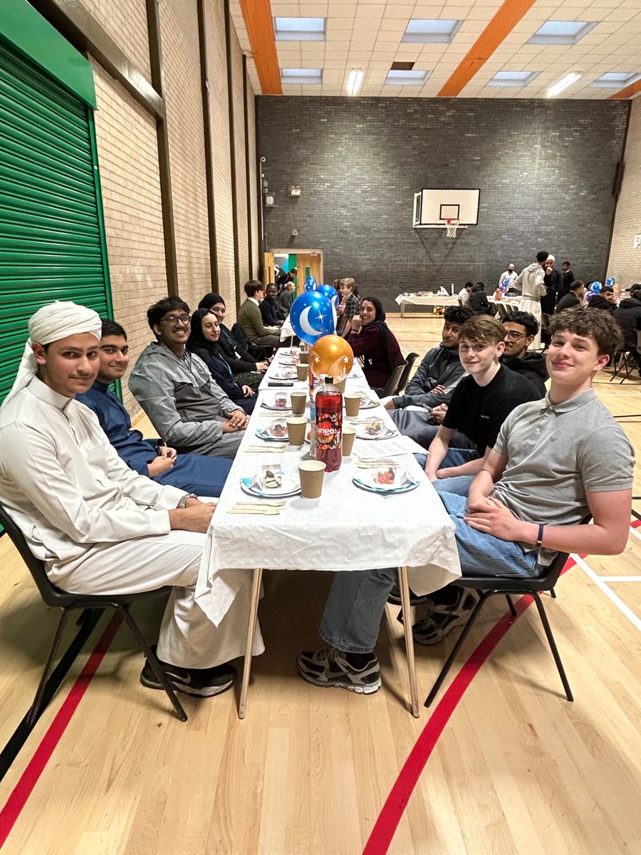 Oulder Hill Leadership Academy tweet media