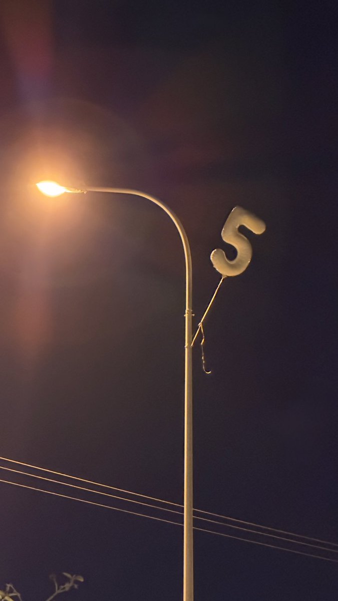 قُطبي tweet media