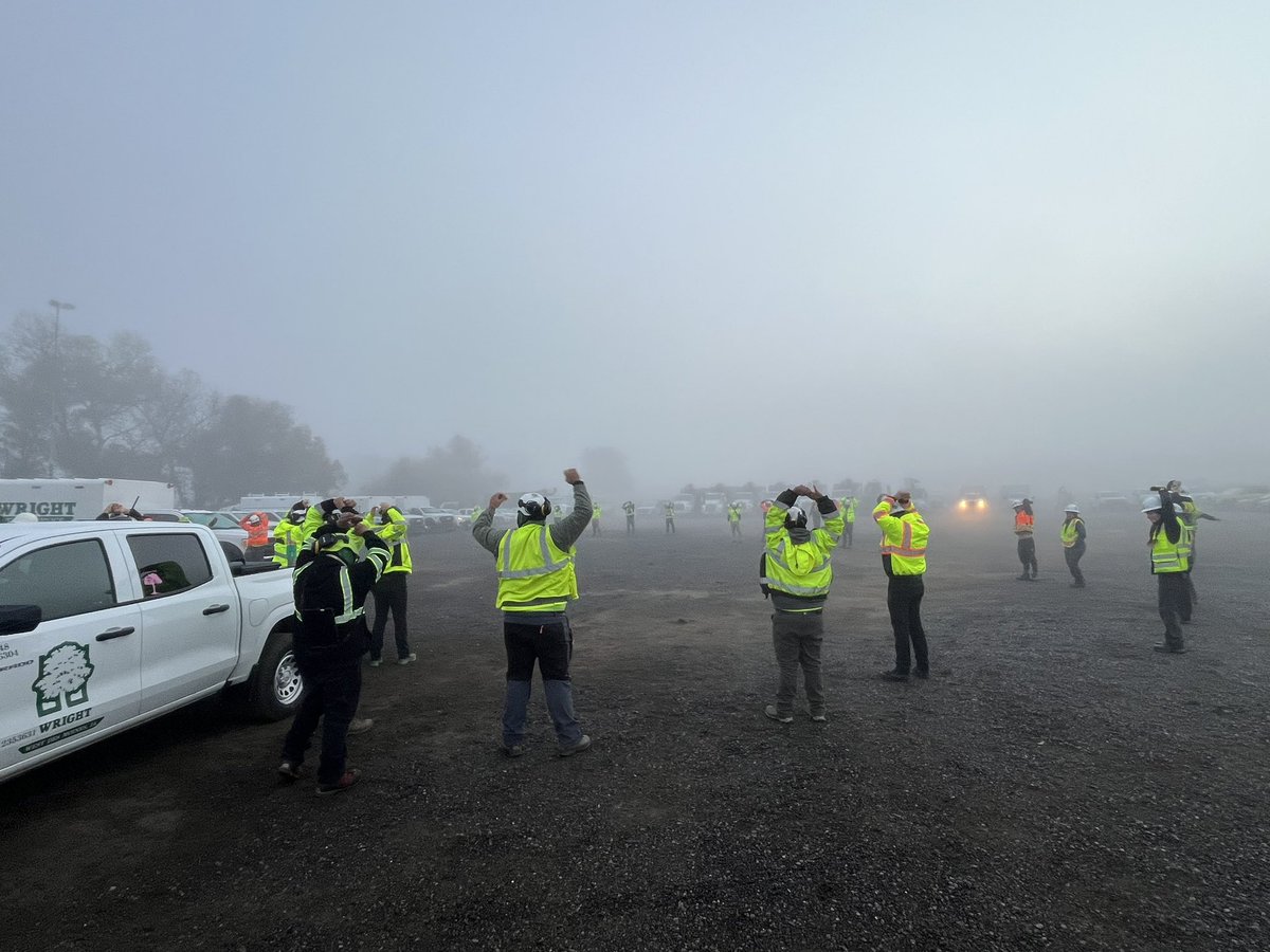 47Ibew's tweet photo. Morning meeting with our Members at Wright Tree in Auberry 🌲☀️ Strong partnerships, shared goals, and a productive start to the day. 

#Auberry #WrightTree #ibew47 https://t.co/tCSlCt2Bo0