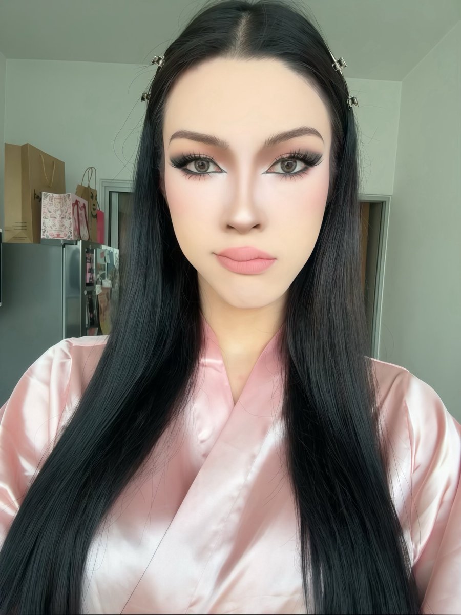 Pinky 🧚🏻 tweet media