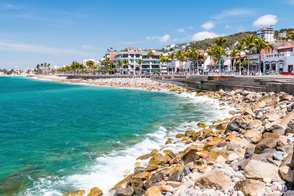 CasaBucerias's tweet photo. Are you looking for a peaceful beachfront stay in Bucerias, Mexico? Casa Bucerias offers ocean views, private comfort &amp; relaxing spaces for families &amp;  couples. Enjoy sunrise walks &amp; quiet evenings by the sea. 
Book today.
https://t.co/MaxdaJcSZM
#Casabucerias #BeachStay #Mexico https://t.co/g5N5DGELy8