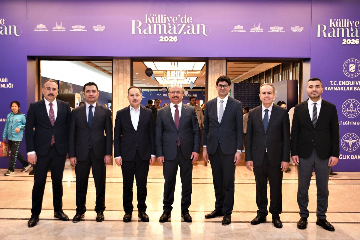 #KülliyedeRamazan coşkusu devam ediyor. 🌙

Cumhurbaşkanlığı Külliyesi Beştepe Millet Sergi Salonunda düzenlenen “Külliye’de Ramazan” etkinlikleri; kitap fuarından çocuk oyunlarına, bilim atölyelerinden sahne gösterilerine kadar zengin içerikleriyle her yaştan vatandaşımıza ev