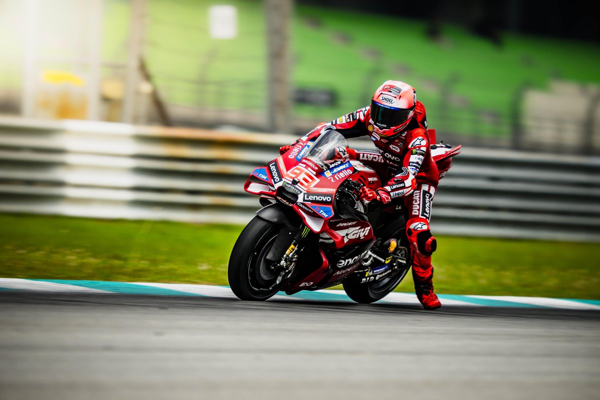 ShellMotorsportTeam tweet media