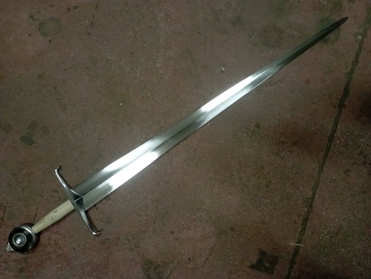 Arann Reichhardt Swordsmith tweet media