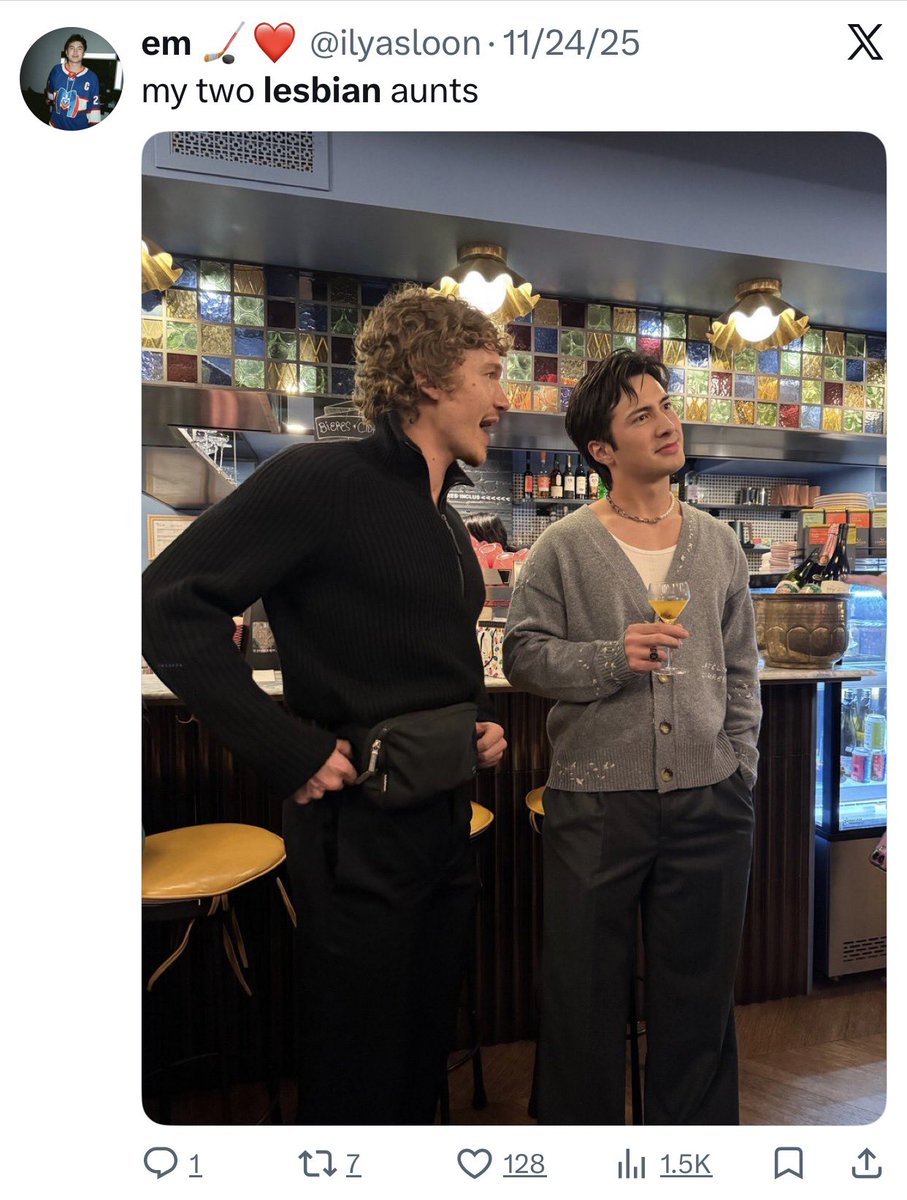 meongppang's tweet image. the only two tweets on your account mentioning lesbians are the ones where you’re using the term on men. #StopTheCap