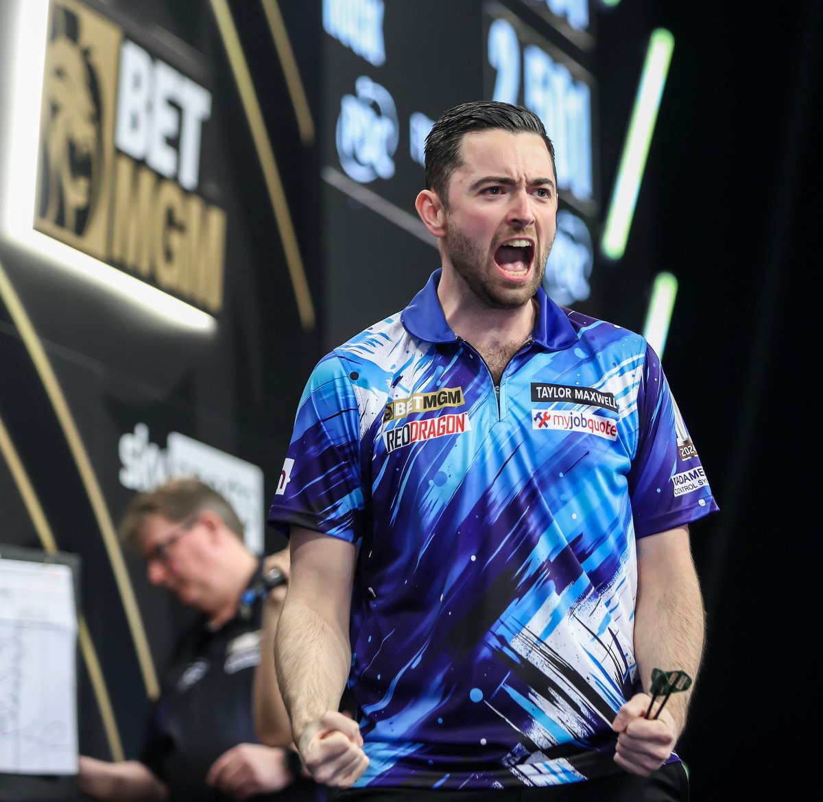 Luke Humphries MBE tweet media