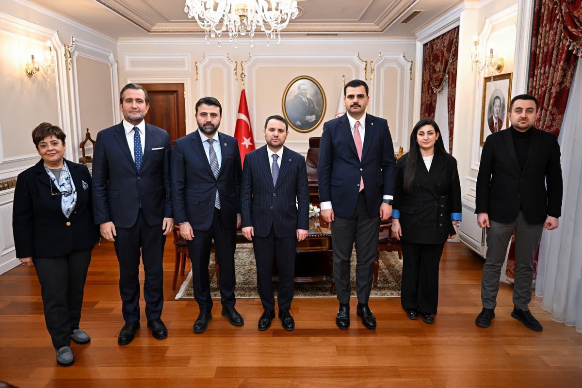 eyupkadirinan's tweet photo. Adalet Bakanımız Sayın Akın Gürlek’i ziyaret ettik.

Kıymetli Bakanımıza yeni görevinin hayırlı olmasını temenni ediyor, başarılar diliyorum.
 
@abakingurlek https://t.co/CZTfgNHvas