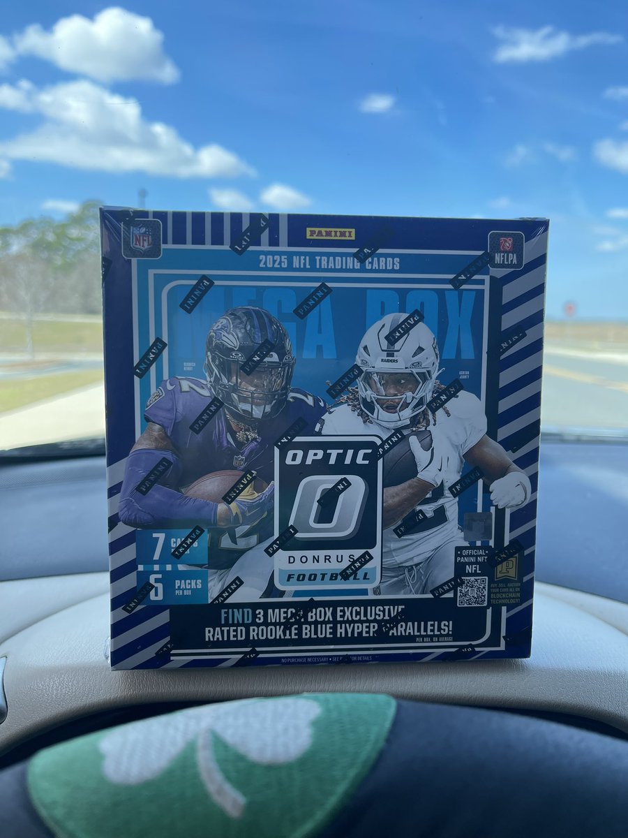 PlugPulls's tweet photo. Looks like the card Gods demand a #carrip. 

This got dropped off right as I walking out the door from @DICKS after being delayed 3 times😮‍💨. 

3 delays means it’s loaded right @CardPurchaser? Yea let’s go with that. 

#carrips #nfl #pulltheplug #optic https://t.co/XCifXlBdHr