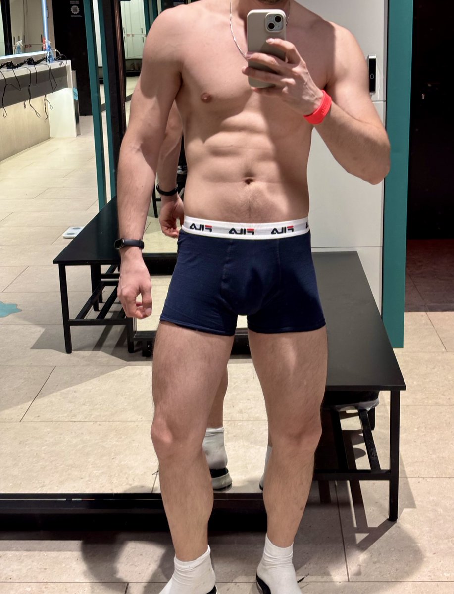 DenVokun tweet media