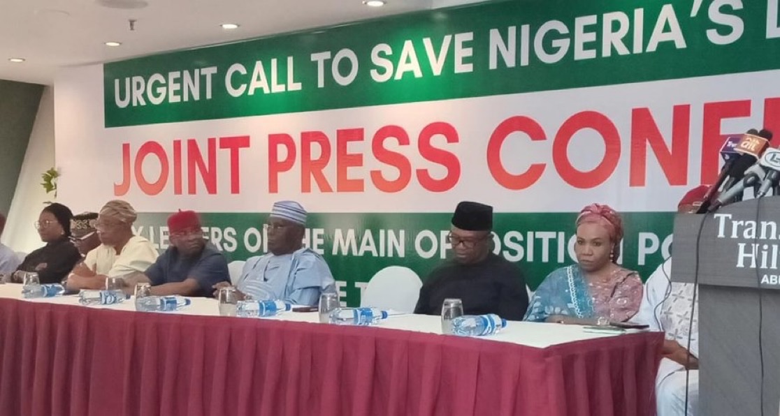 YabaLeftOnline tweet media