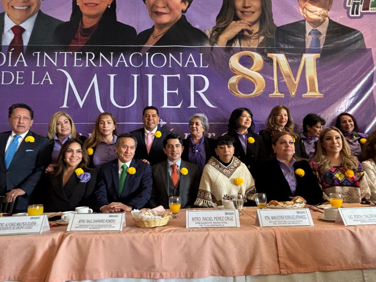 h_conexion's tweet photo. 🔴 #Entérate | En el marco del #8M, la secretaria de la Mujer, María Esther Rodríguez, se reunió con la #ASECEM para reconocer de que al menos un municipio pueda salir de la alerta de género tras baja de feminicidios, #Tlalnepantla💜Descúbrelo aquí👇

https://t.co/gN9JDmBuPB https://t.co/AXmPXMfUo2