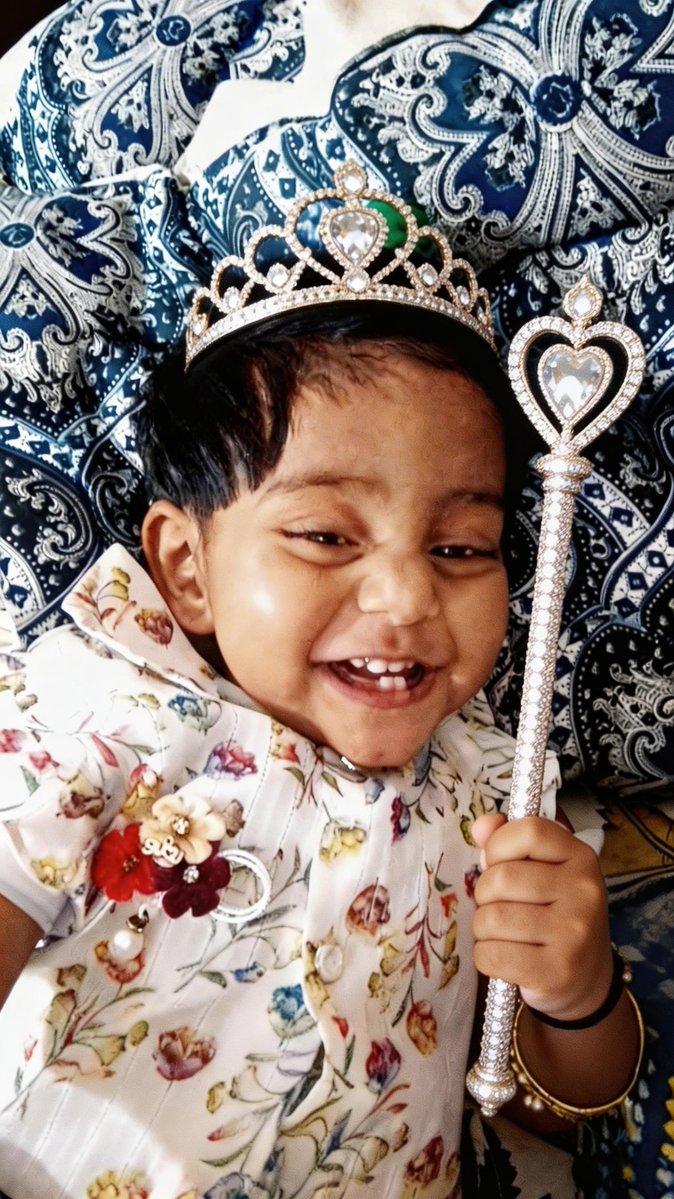 asadhaider3's tweet image. My little boss my daughter Zehra Haider Mash'Allah
#beautiful #Smile