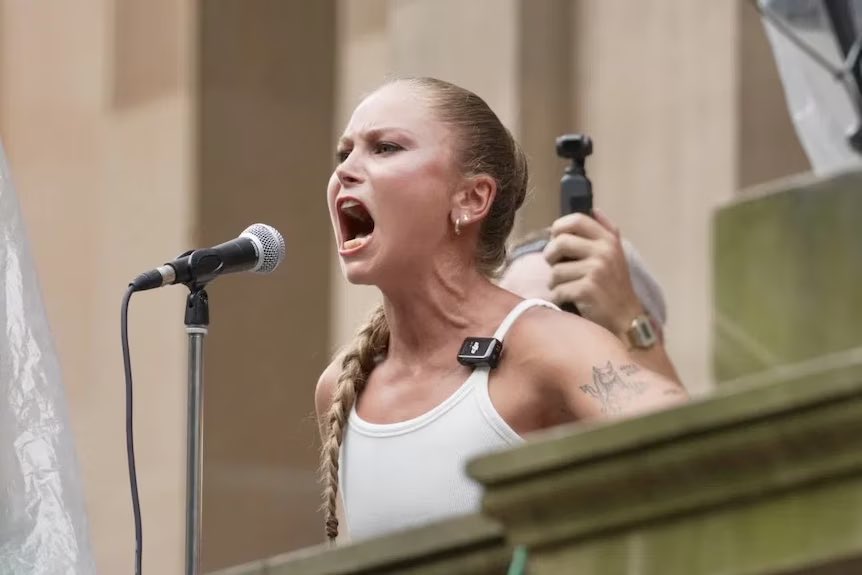 Eve_Barlow's tweet photo. This is what a modern Nazi looks like https://t.co/UNFtNddSpH