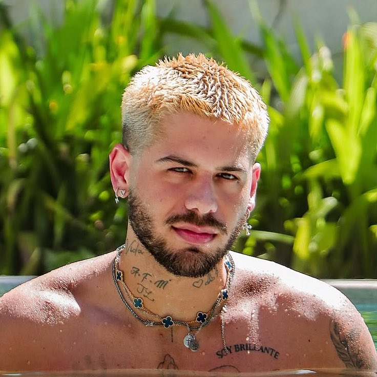 choquei's tweet photo. 🚨FAMOSOS: Zé Felipe responde seguidor sobre o que ele fala para as pessoas que comentam que ele é gay:

“Não tenho que dizer nada. Se eu tivesse dando o rabo, o rabo que ia tá sendo dado era o meu. Quem tem alguma coisa a ver com isso? Ciúmes do c* dos outros, é?” https://t.co/58TTiWFjHR