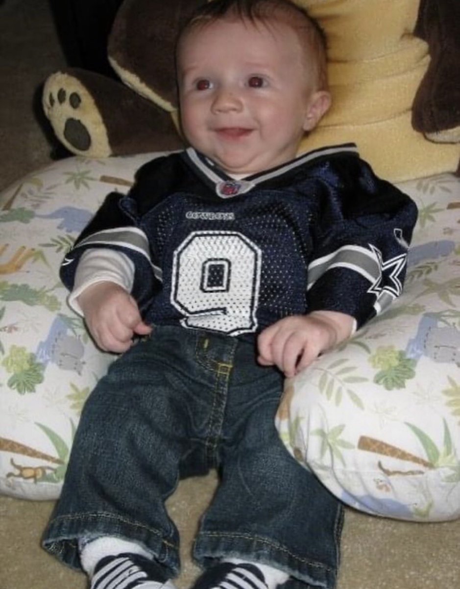 bobert20256's tweet image. Flashback to  this bundle of authentic autistic sunshine, can’t help but smile.😋🥹
#boner #babyalien