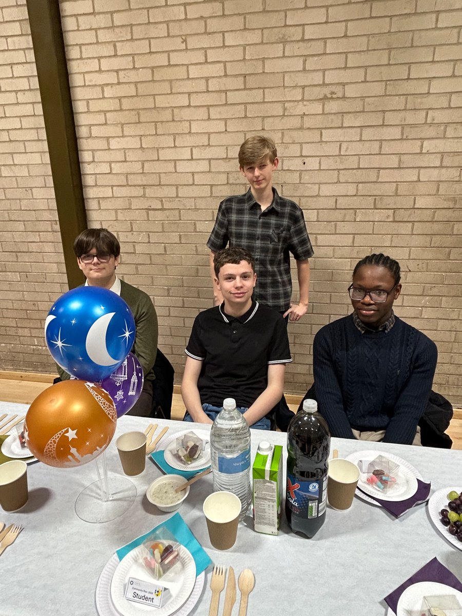 Oulder Hill Leadership Academy tweet media