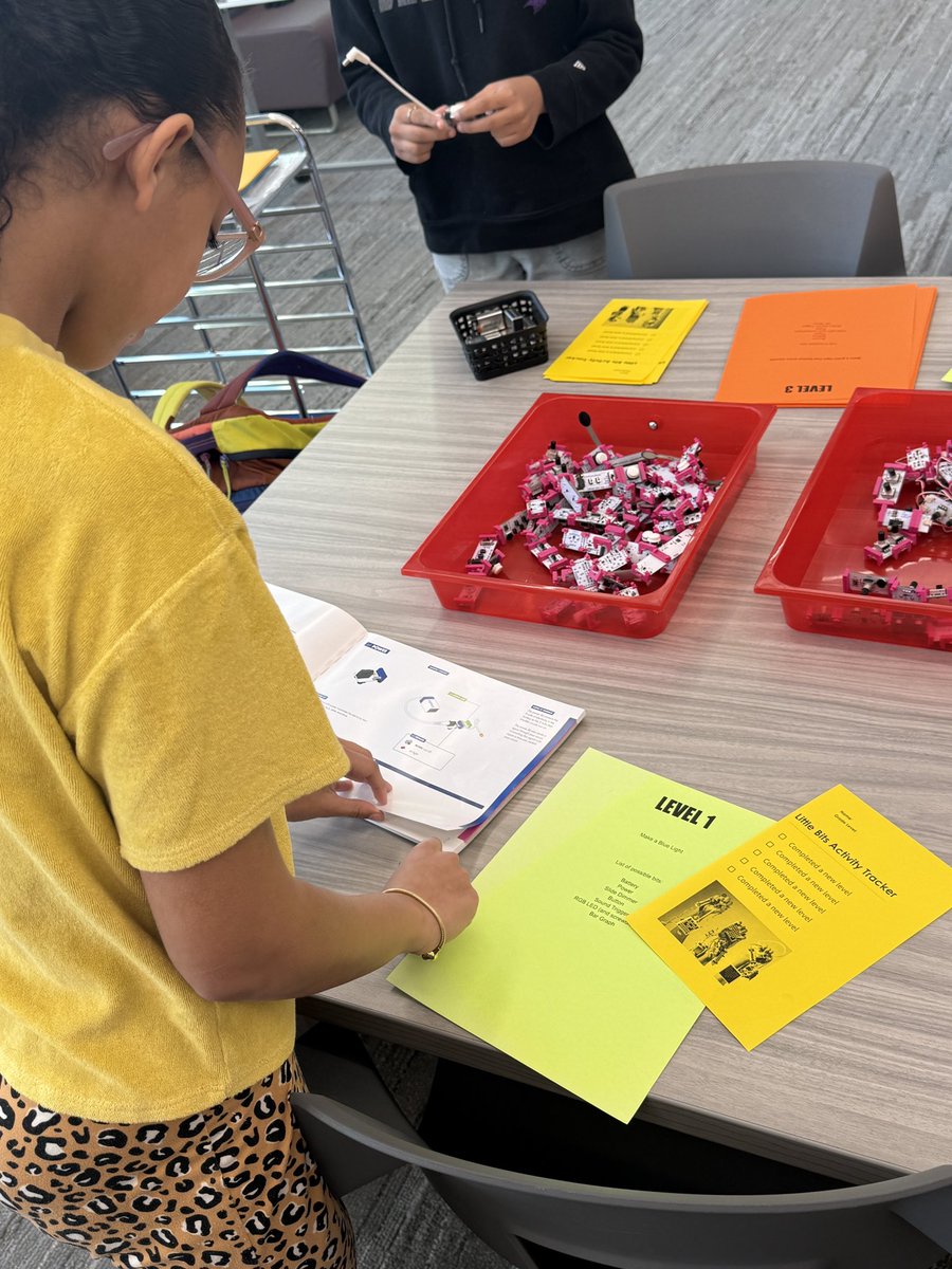 Rachel Calhoun tweet media