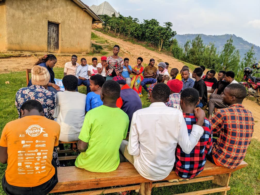 Sfrwanda1's tweet photo. Yesterday, SFR conducted an 
SRHR field session in Kagano Sector, Gako Cell, Nyamasheke District. 48 teenage girls of Yewe club out of school,  participated in discussions on puberty, menstruation, GBV, alcohol effects, and teen pregnancy causes, risks, and prevention @Nyamasheke https://t.co/JWJPJiB6FQ