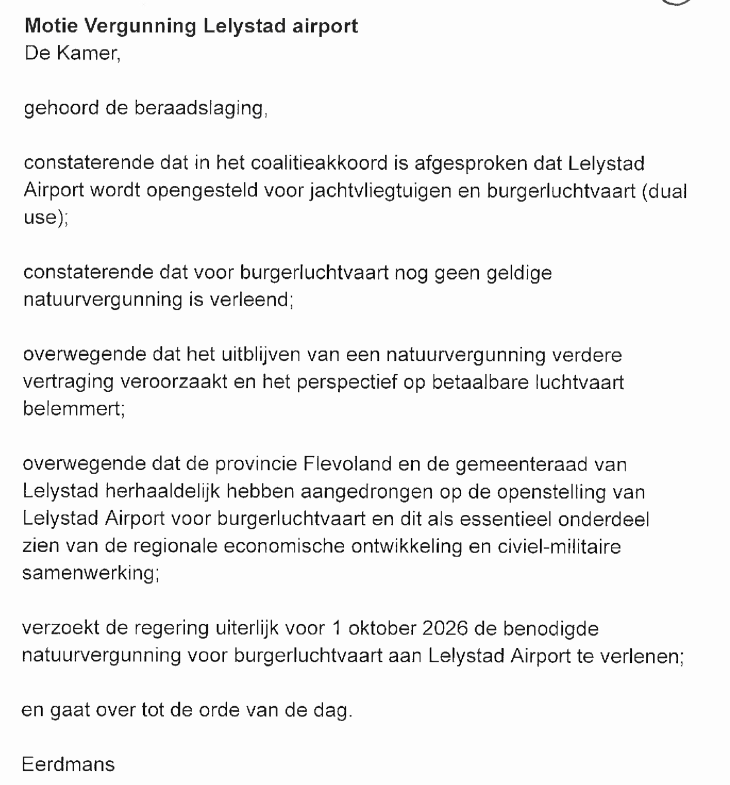 SchipholWatch's tweet photo. @Eerdmans door de bocht. Alsof er geen wetten bestaan... https://t.co/gXfe0Dq27k