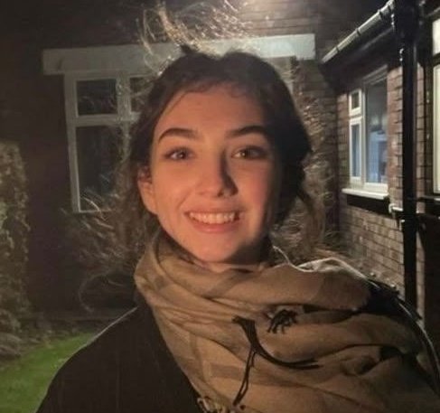 A gente fica tão preso as coisas ruins que acaba não percebendo a manifestação se mostrando. 

Reclamei da aula. Amanhã não tem aula. 

Reclamei por não me darem atenção. Fui o centro das atenções hoje. 

Ontem pensei e quis algo pra clarear minha mente.A Giu postou video
#loatwt