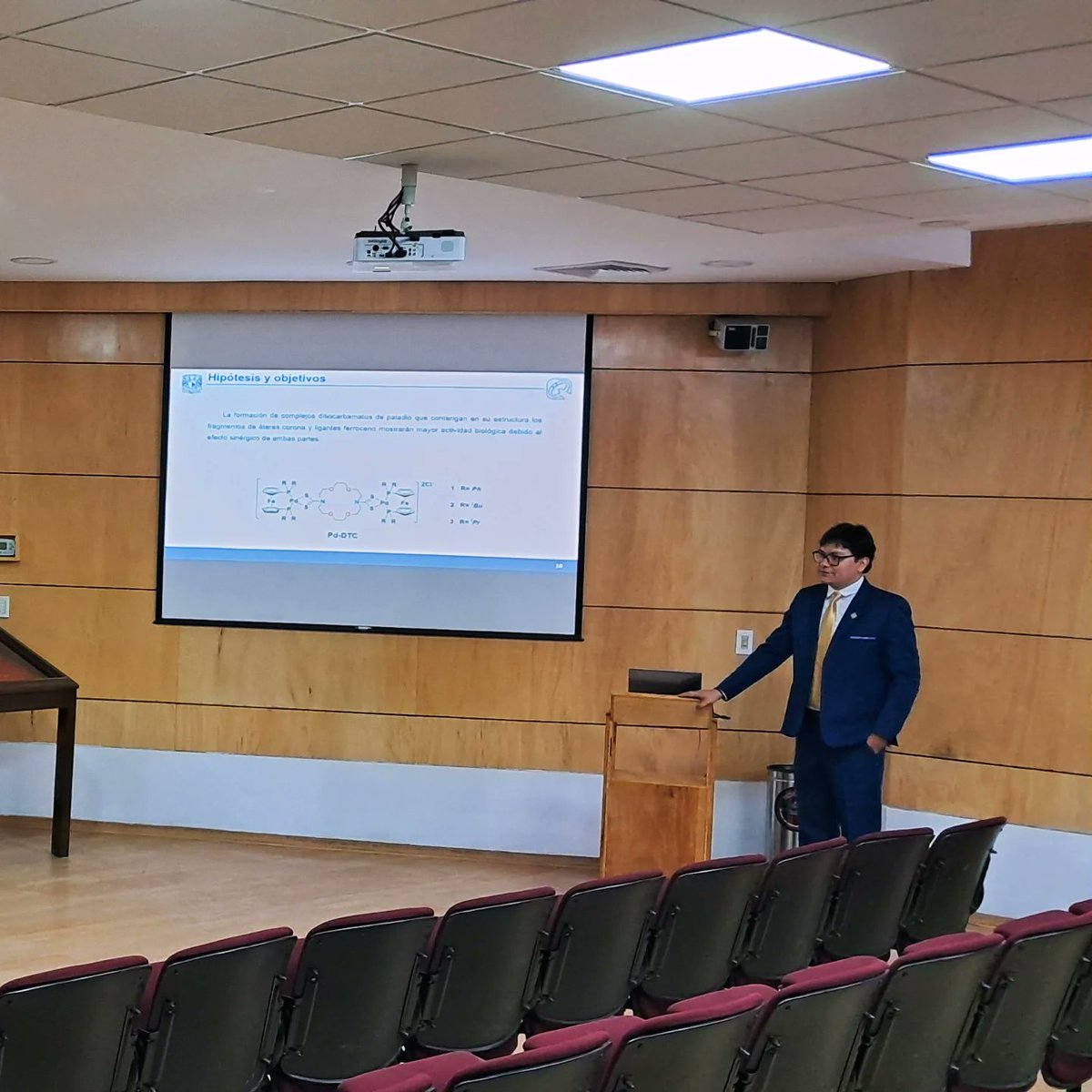 in3_unam's tweet photo. El día de ayer, Luis David nuestro estudiante de licenciatura obtuvo el grado de Químico. ¡Felicidades! https://t.co/XCO3IycH8k