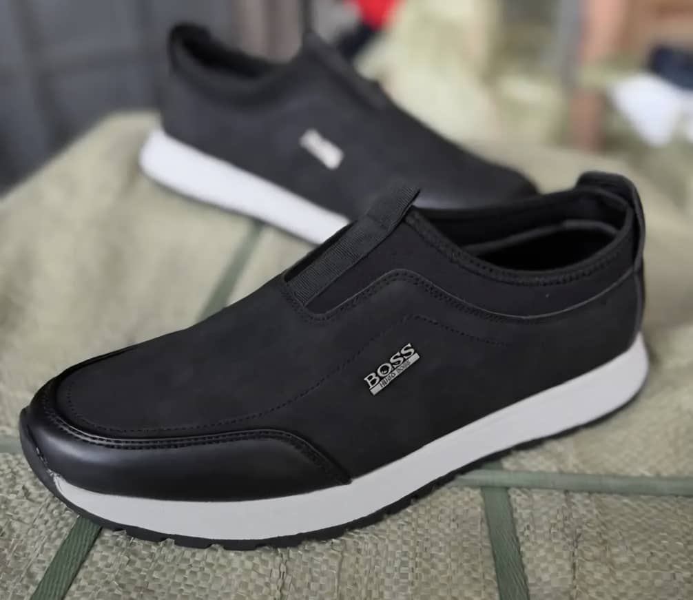 ur_PlUG21's tweet image. TOP QUALITY HUGO BOSS

40——-46
30,000
We Deliver Nationwide ‼️

Emirate Napoli King Mitchy Axiom Victor Osimhen Galatasaray Destalker Aviation Saskay