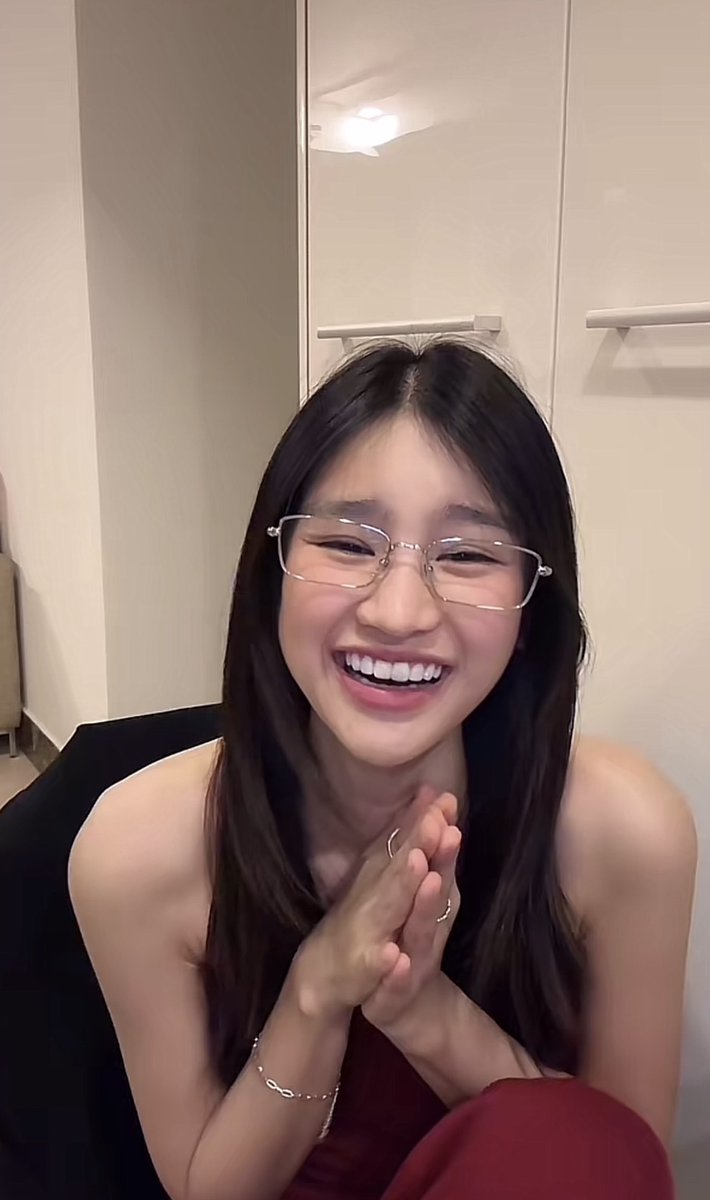 เเค่เห็นหนูมีรอยยิ้มก็มีความสุขเเล่ว 
อยากทำไรก็ทำไปเหอะ ☺️ 
คิดถึงโพดๆบนเวทีเเล้ววว🫠

#KHAOPOAD 
#หมอข้าวโพด