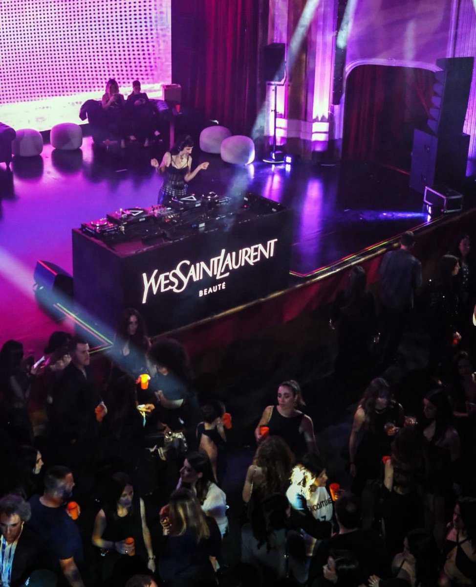 zdpforever's tweet photo. #findingzeudi 😂 https://t.co/YDfFhmWiWe