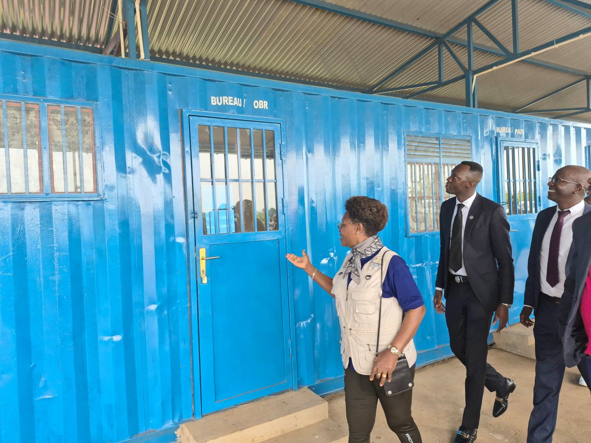 Les infrastructures provisoires remises au Commissariat Général des Migrations du Burundi ont été construites en attente de la construction des infrastructures modernes au Poste Frontière de Mparambo.