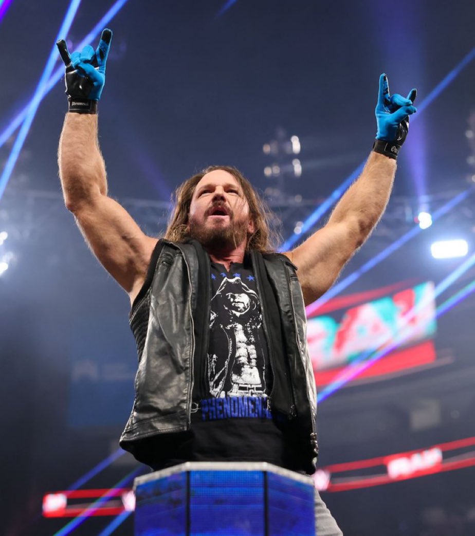 WWE and AJ Styles have reportedly come to terms on a new deal that will keep him officially with the company.

Styles will be helping with the development of new talent.

(via PWlnsider)