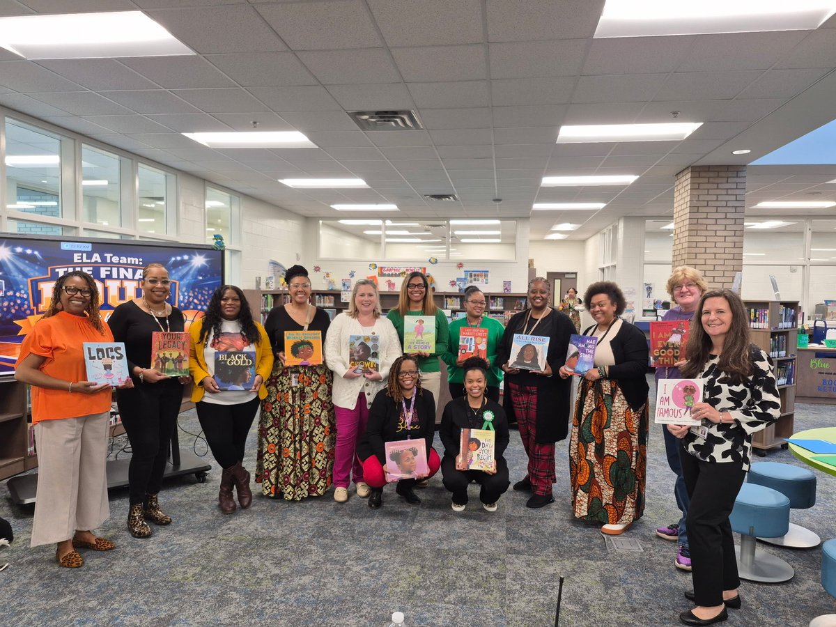 iamdrjett's tweet photo. Literacy leaders popped into classrooms to read this week, preparing for Read Across America next week!Missed the PL Lab? Join us Wed March 5 or Thu March 5 to review and give feedback on HCS ELA curriculum documents. https://t.co/PdGxYadm7w