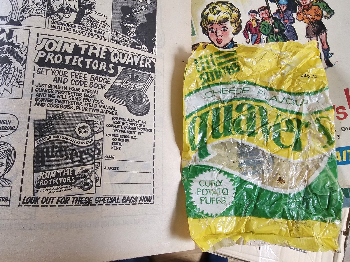 philcomics's tweet photo. Vintage 1970s Hula Hoops and Quavers crisp packets found in the wild this week and approximately dated by matching to adverts found in comics of the day! #SmithsCrisps #HulaHoopsUK #Quavers https://t.co/3Um6hb56ya