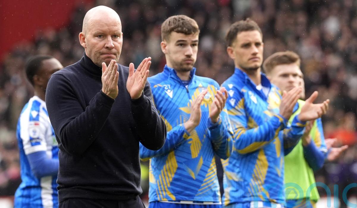 To all #SWFC fans and <a href="/SWFCTrust/">Sheffield Wednesday Supporters' Trust</a> - all of us <a href="/canariestrust/">The Canaries Trust</a> cannot speak highly enough of your wonderful fans last night,  and we sincerely hope to see your great Club bounce back from its troubles very soon.