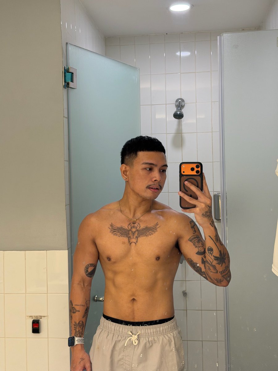 thealexonist's tweet photo. gym pix 🏋️‍♂️ https://t.co/HoDamwKfxM