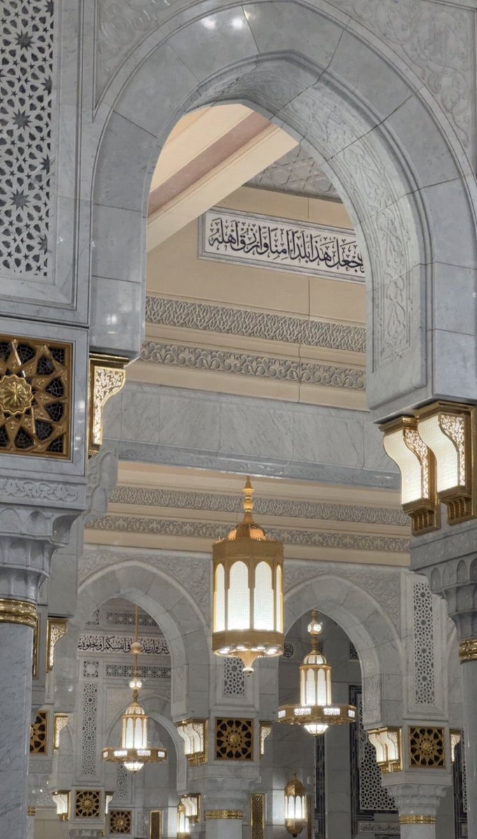 BanderAM93's tweet photo. في مثل هذا التاريخ ٩/٩ ولدتني امً عظيمة اسال الله ان يجعلها في جنةً عرضها السموات والارض🤍🙏🏻 https://t.co/FenmCW0zP2