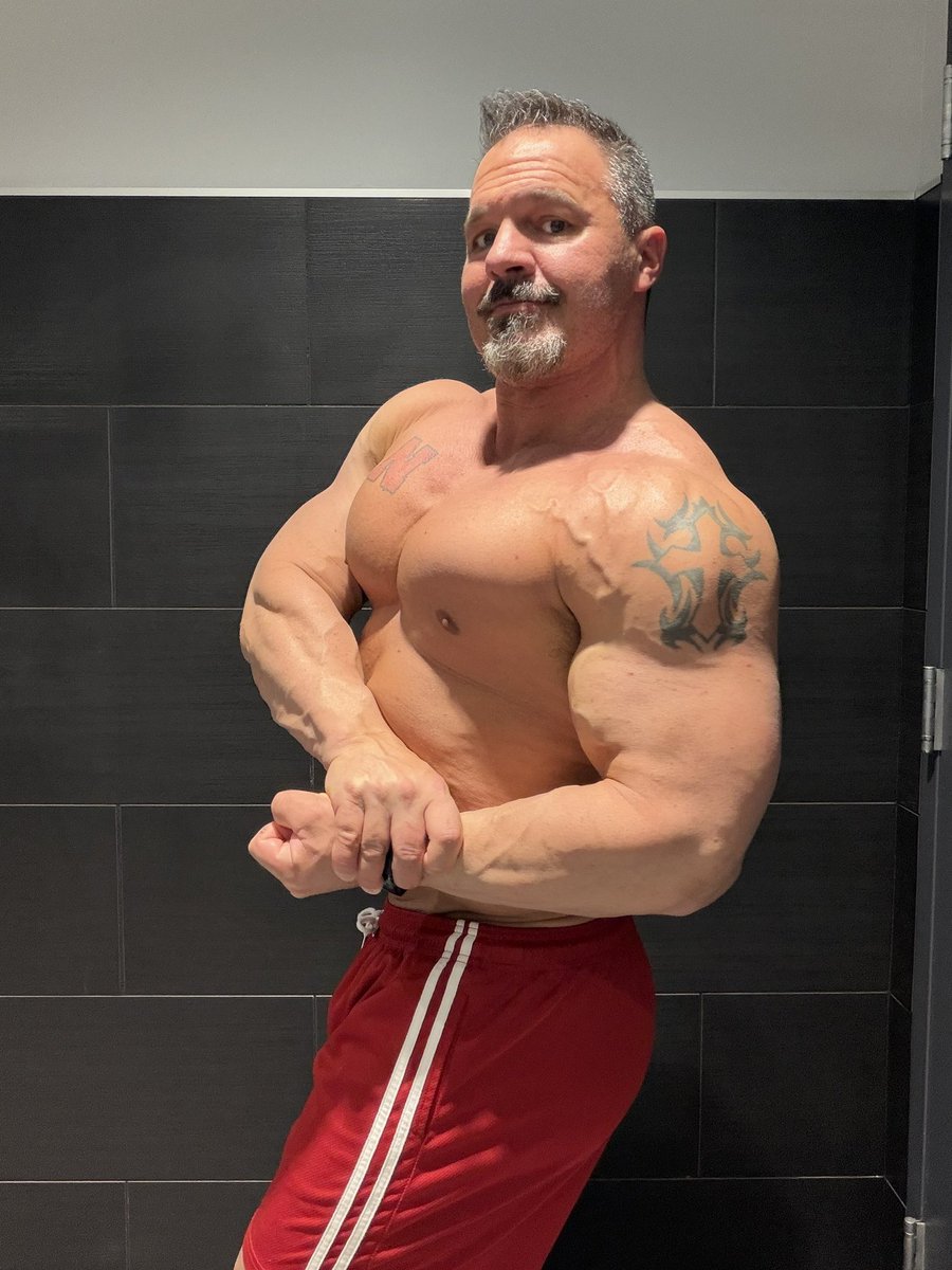 dredlifter tweet media