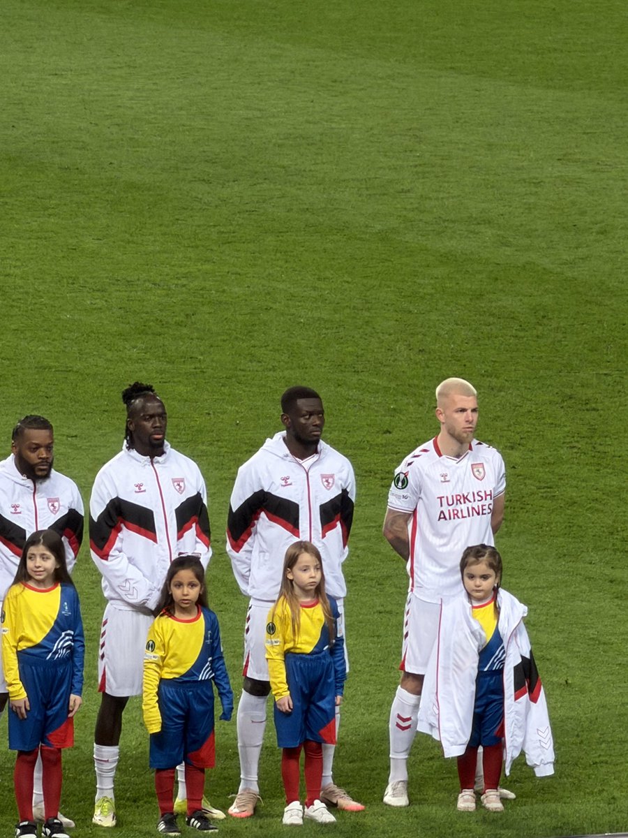 samsunsporhber's tweet photo. Samsunspor sensin Rick Van Drongelen https://t.co/a8nLEmyPK5