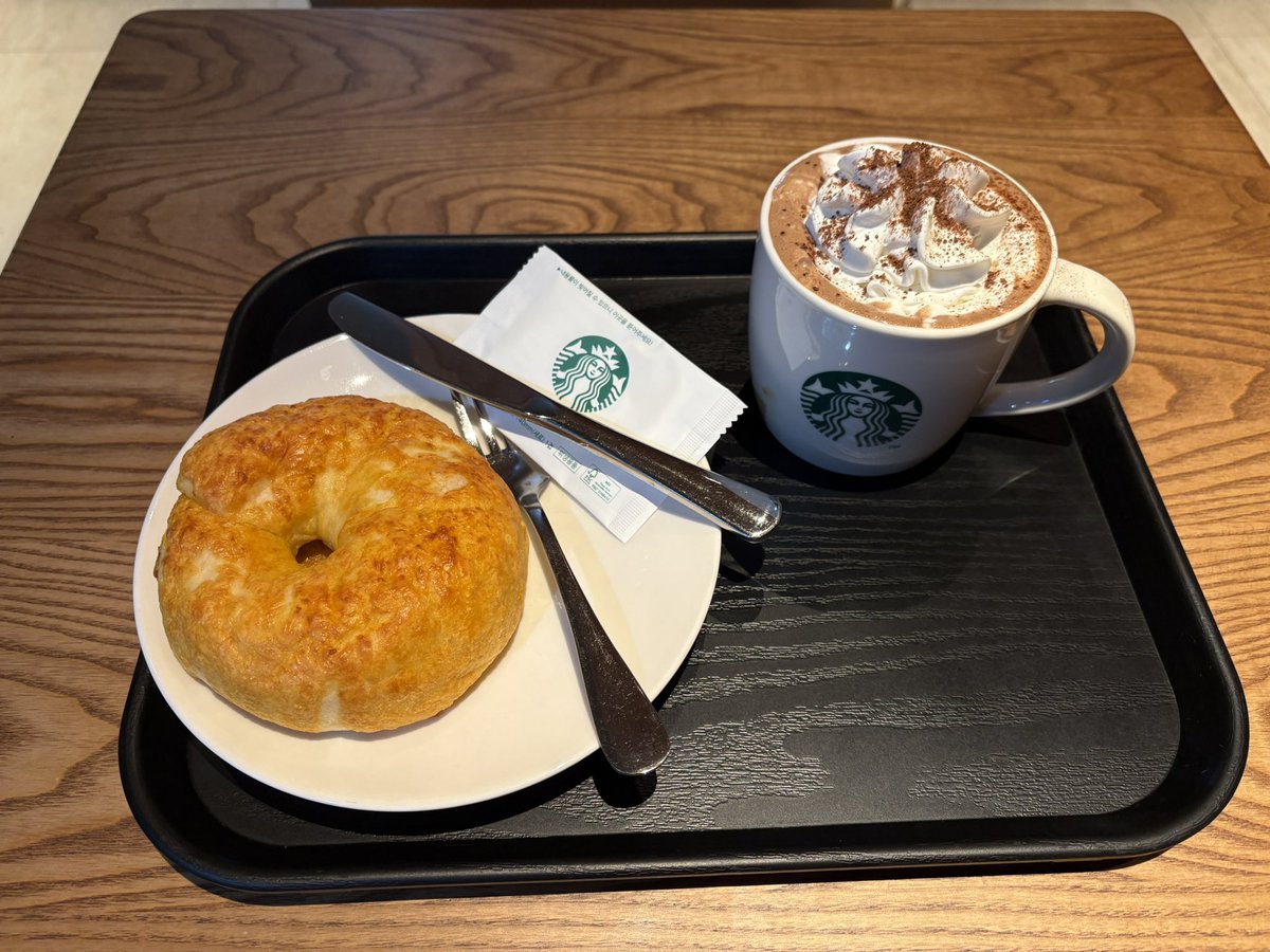 popo3369's tweet photo. 오랜만입니당 
요즘 저의 최애빵

#광주 https://t.co/K2V47wsdSl
