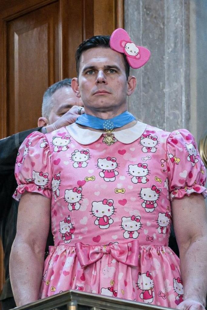 it's so empty without me! tweet media