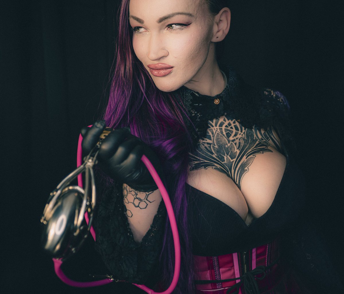 𝕸𝖆𝖉𝖆𝖒𝖊 𝕷𝐲𝖓𝖓 tweet media