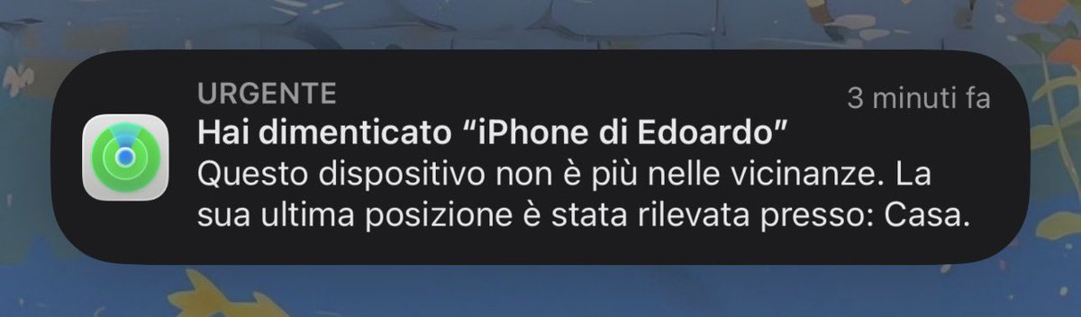 odradafake's tweet photo. Ho cambiato telefono e ora mi sento in colpa https://t.co/PYhFPiCQzF