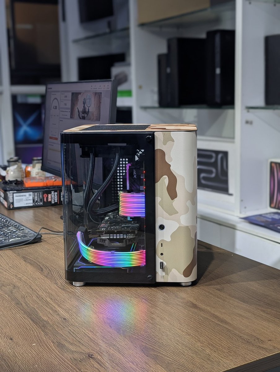 Ricky Customs tweet media