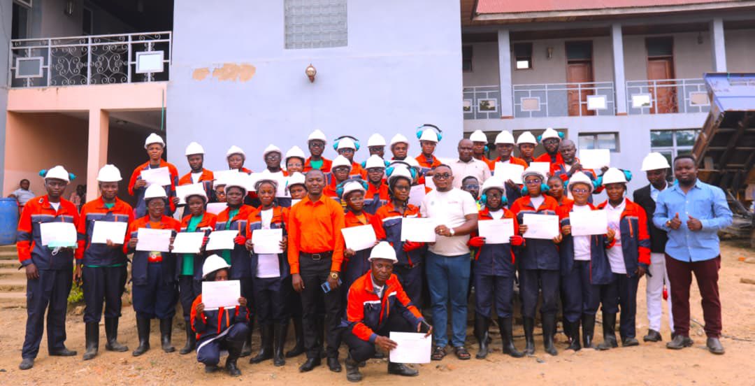 IrMihigo's tweet photo. Formation (ToT) : Filière Briquettes Biomasse
#Kindu, #Maniema
🗓 03–21 03/2026
Pour #NIRAS–DFS, avec l’appui de la #GIZ, on a coordonné une formation stratégique pour structurer une alternative locale au charbon de bois en RDC. 
#CuissonPropreRDC #FIKIRI #PNUDRDC #FONAREDD #CAFI https://t.co/2HDD0wbMSz