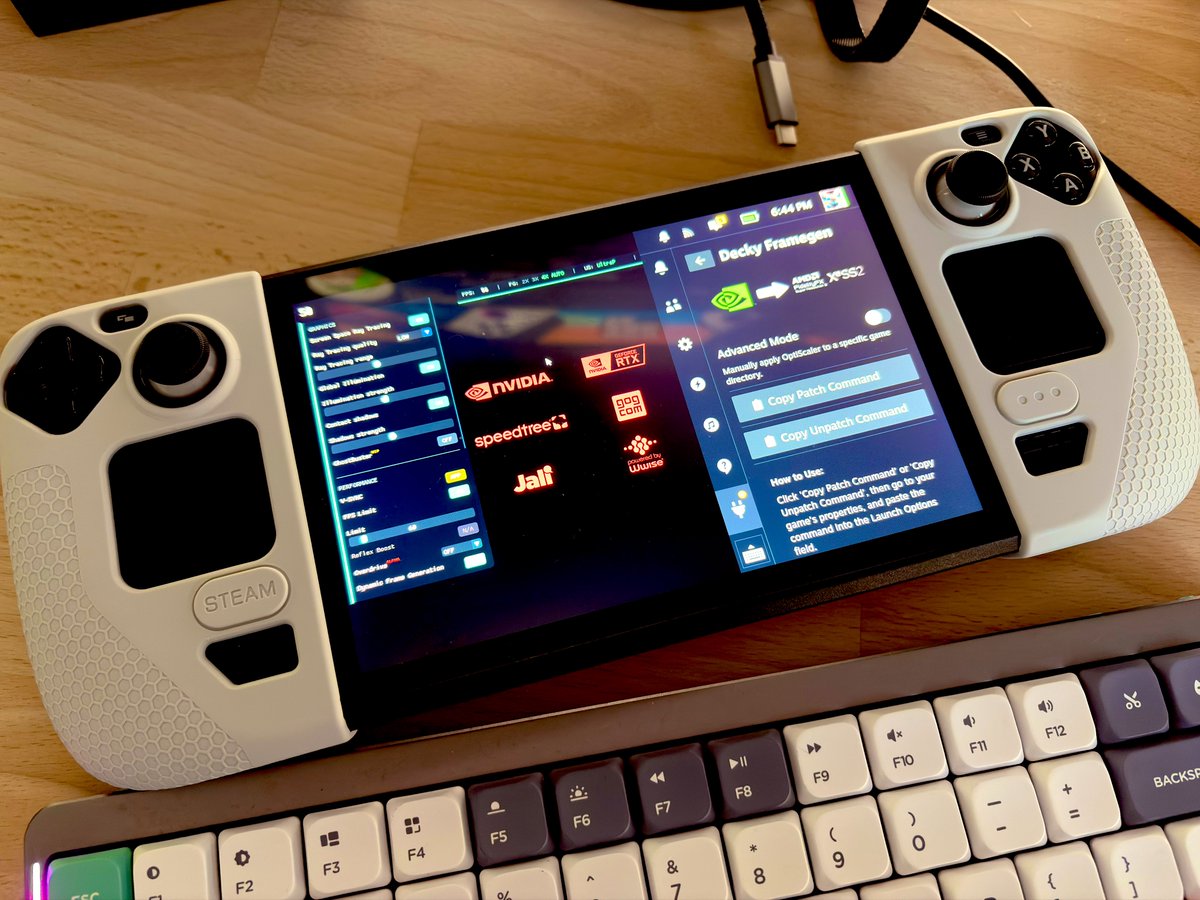 Acabo de grabar mi nuevo vídeo sobre el uso de FSR, XeSS, Optiscaler, MFG y demás opciones de generación de frames y escalado. Es un vídeo para ver con calma, he redundado mucho en los conceptos para que queden claros ya que de por sí pueden ser liosos. Me pongo a editarlo 👍
